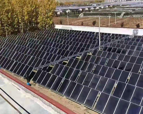 太原新濠澳门新天地公司太阳能热水工程设备需专人来清洗